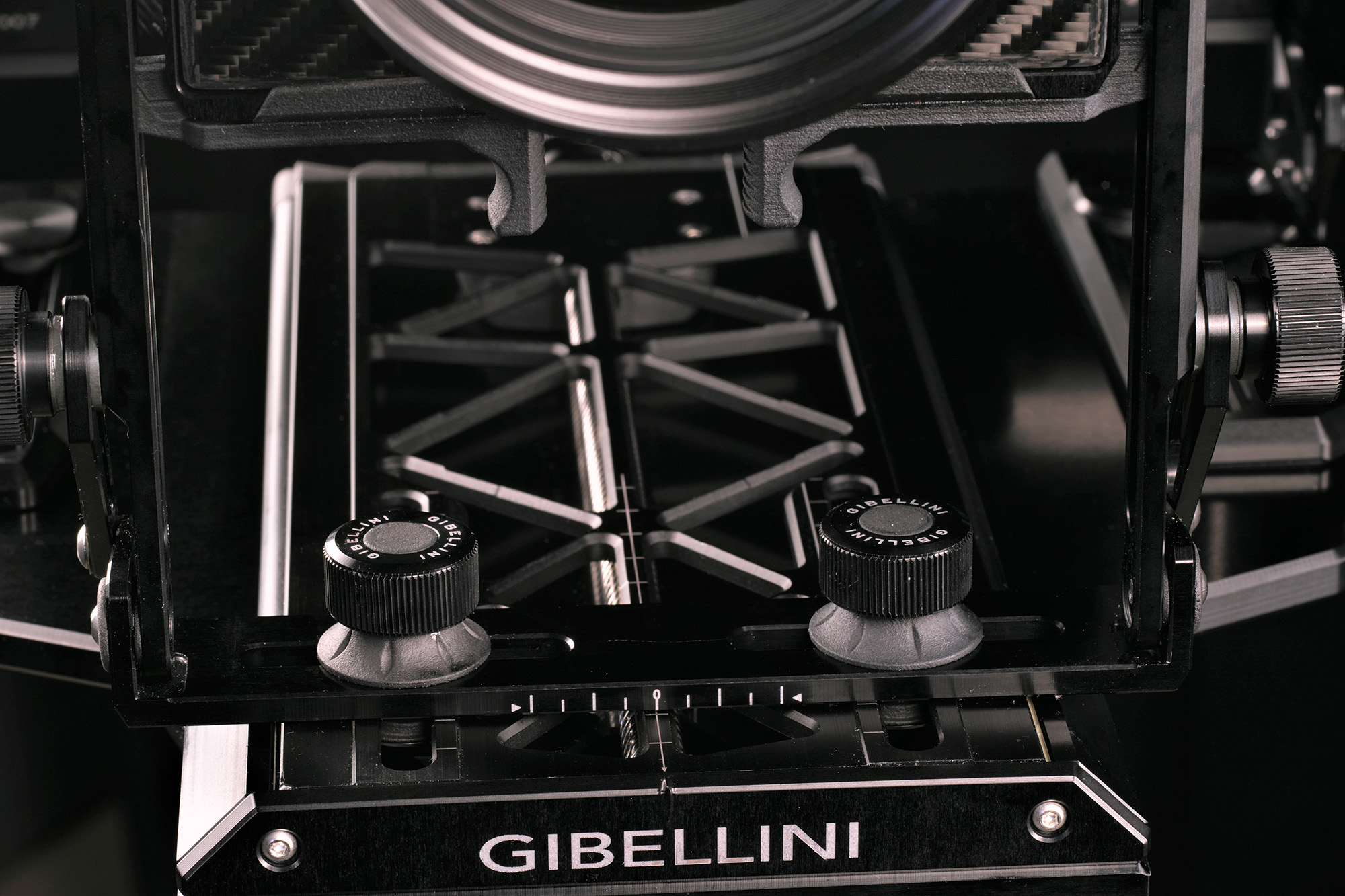 AG810_Gibellini_08-21_2000x1333